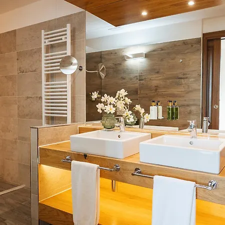 Terra Antica - Resort, Winery & Farm stay